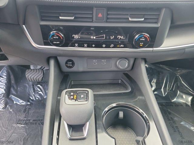 2026 Nissan Rogue FWD SV *Ltd Avail*