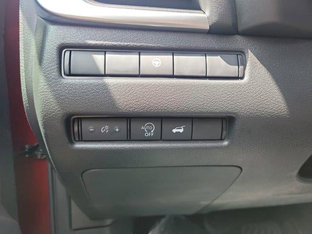 2026 Nissan Rogue FWD SV *Ltd Avail*