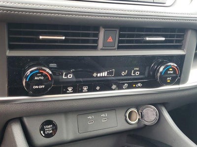 2026 Nissan Rogue FWD SV *Ltd Avail*