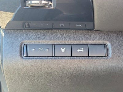 2025 Nissan Pathfinder SV 2WD