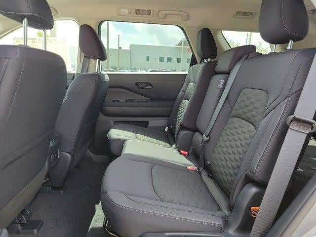 2026 Nissan Pathfinder SV 2WD