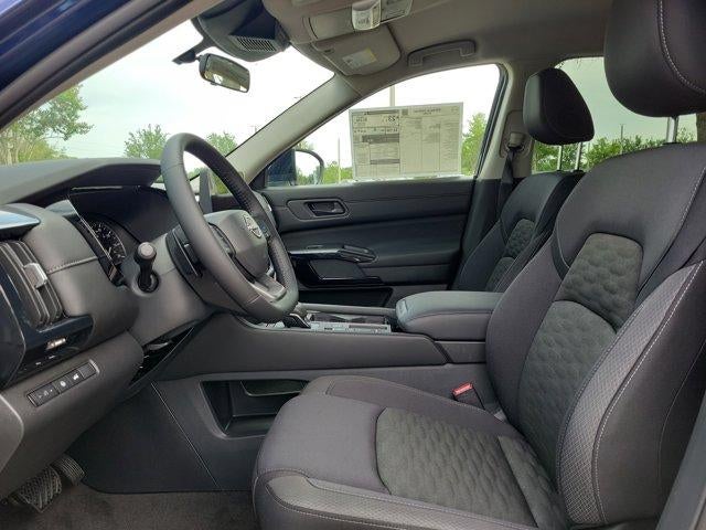2026 Nissan Pathfinder SV 2WD
