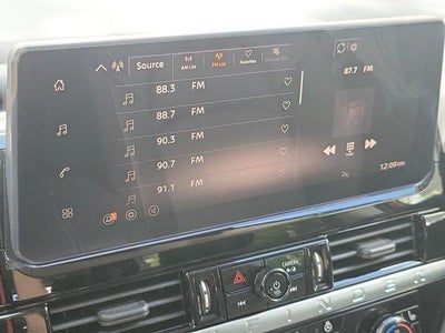 2026 Nissan Pathfinder SL 2WD