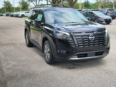2026 Nissan Pathfinder SL 2WD