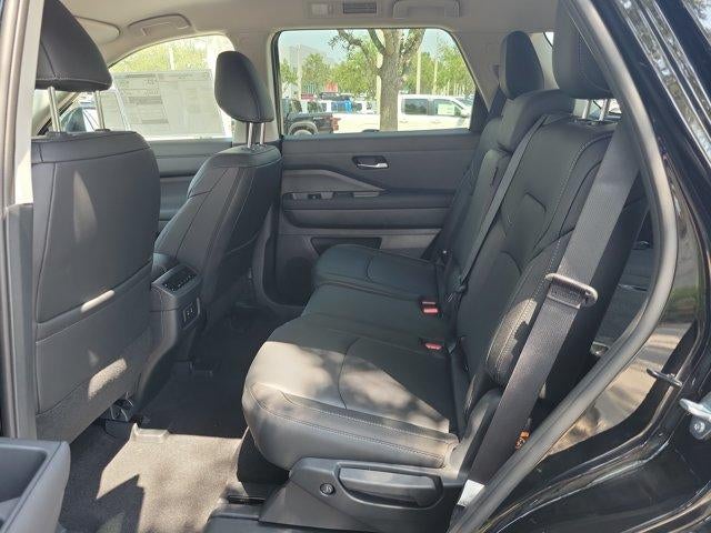 2026 Nissan Pathfinder SL 2WD