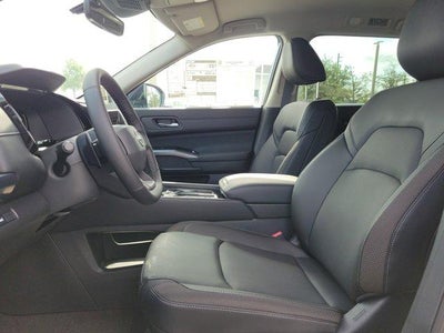 2026 Nissan Pathfinder SL 2WD