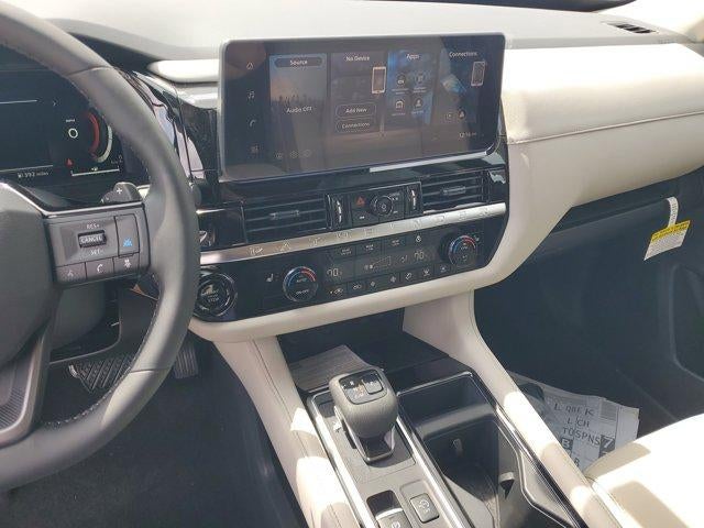 2026 Nissan Pathfinder SL 2WD