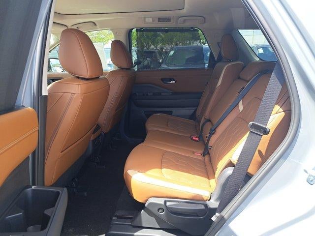 2026 Nissan Pathfinder Platinum 2WD