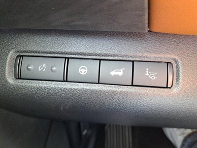 2026 Nissan Pathfinder Platinum 2WD