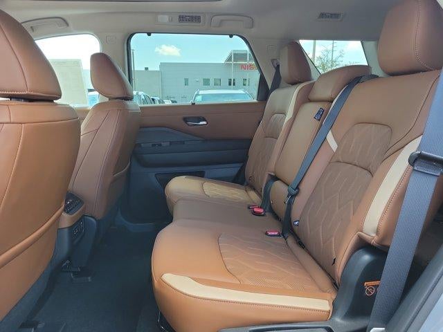 2026 Nissan Pathfinder Platinum 2WD