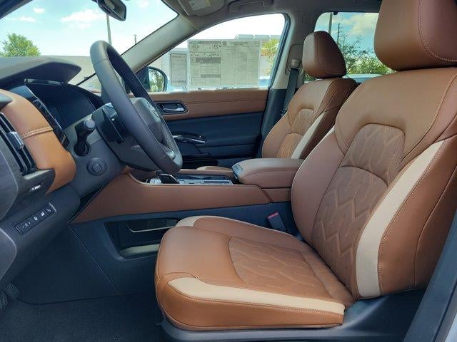 2026 Nissan Pathfinder Platinum 2WD