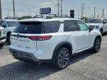 2026 Nissan Pathfinder Platinum 2WD