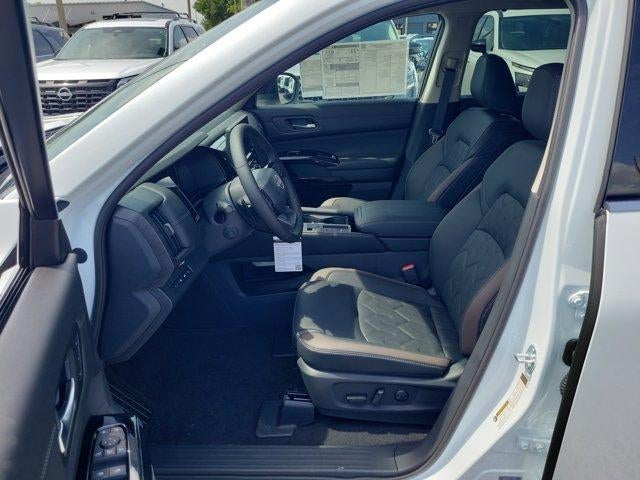 2026 Nissan Pathfinder Platinum 2WD