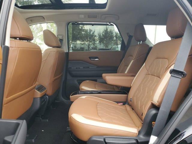2026 Nissan Pathfinder Platinum 2WD