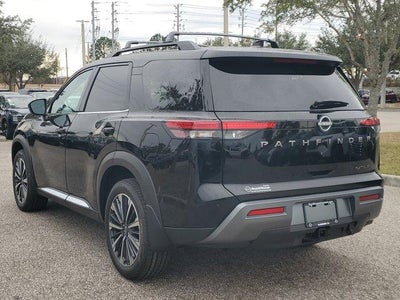 2026 Nissan Pathfinder Platinum 2WD