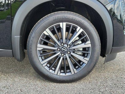 2026 Nissan Pathfinder Platinum 2WD