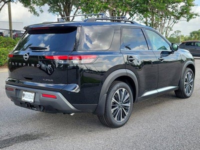 2026 Nissan Pathfinder Platinum 2WD