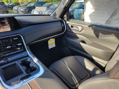 2025 Nissan Armada 4x4 SL