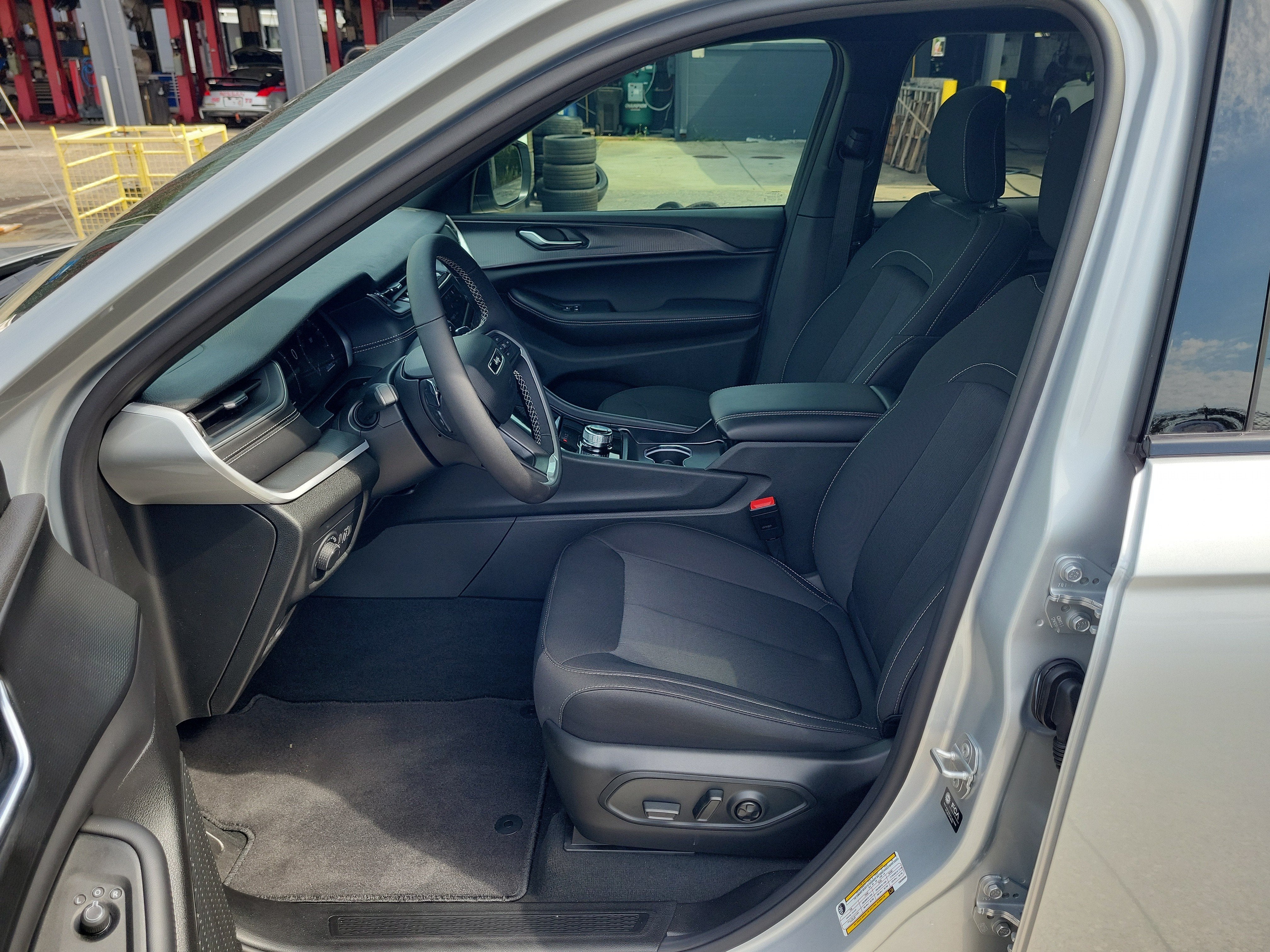 2026 Jeep Grand Cherokee L Laredo X