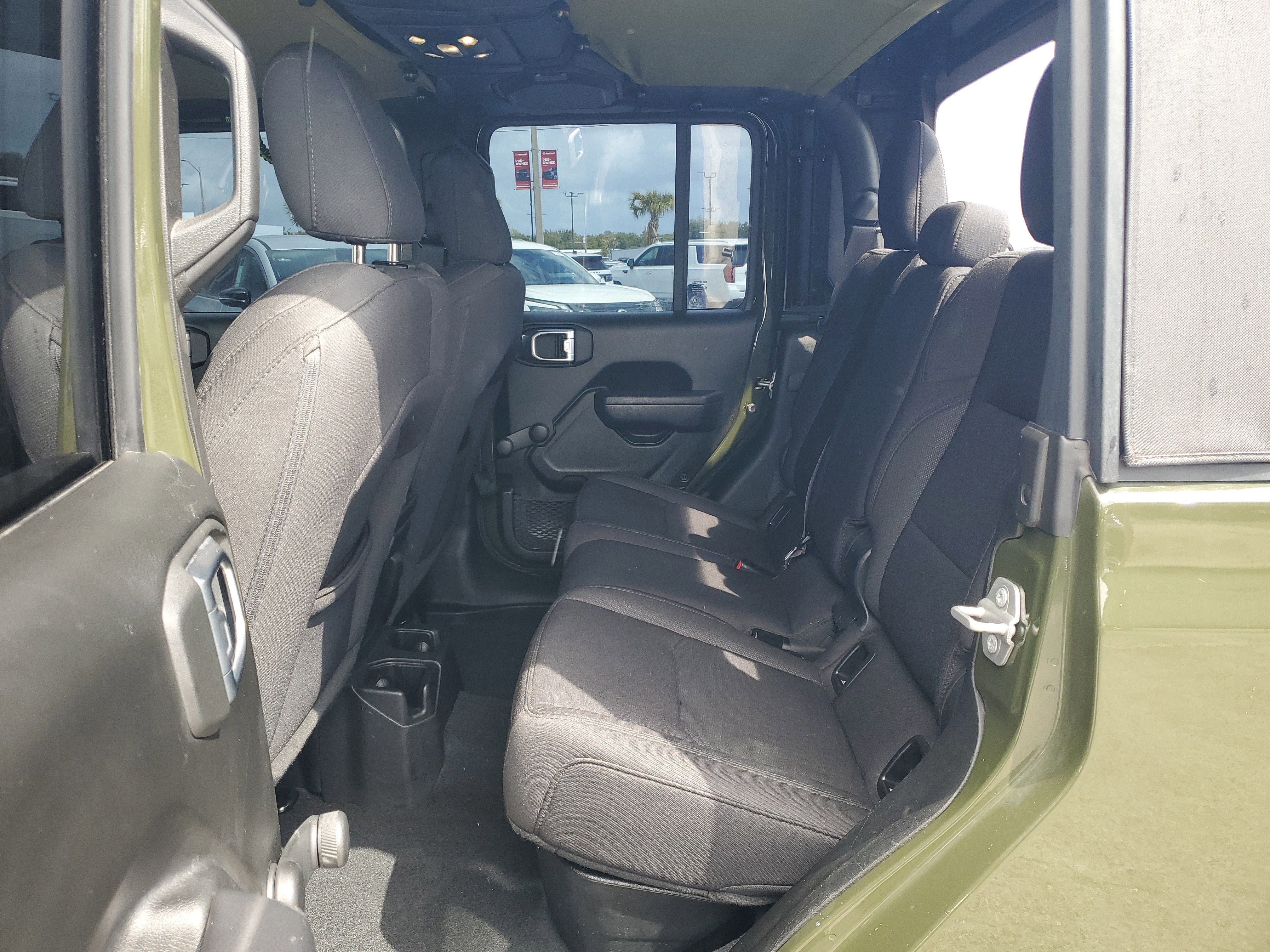 2022 Jeep Gladiator Sport