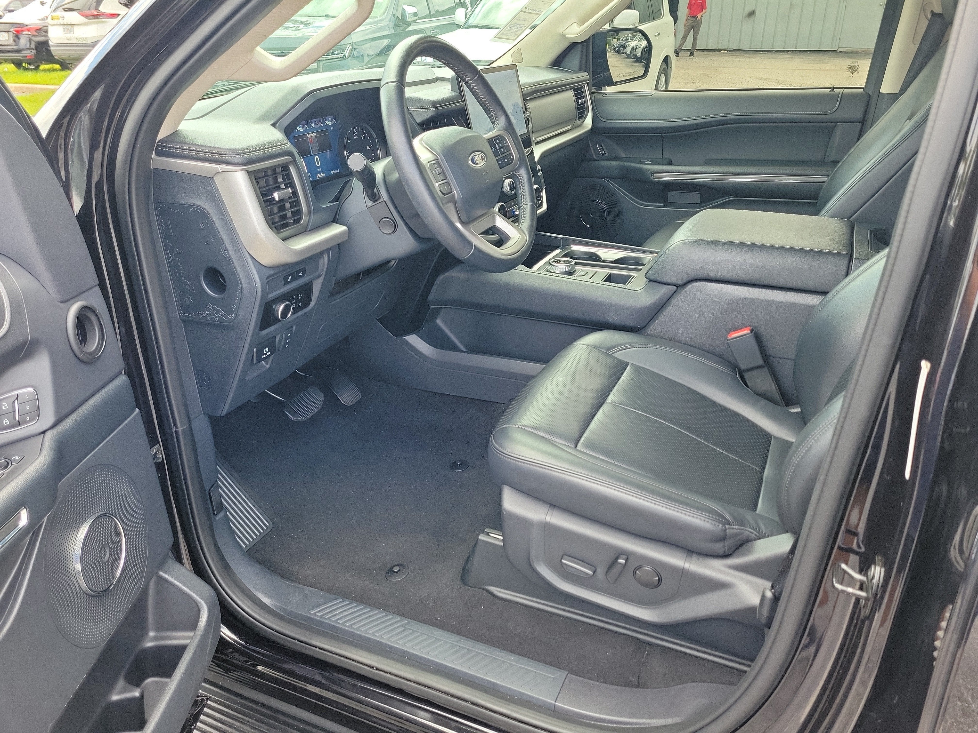 2024 Ford Expedition XLT