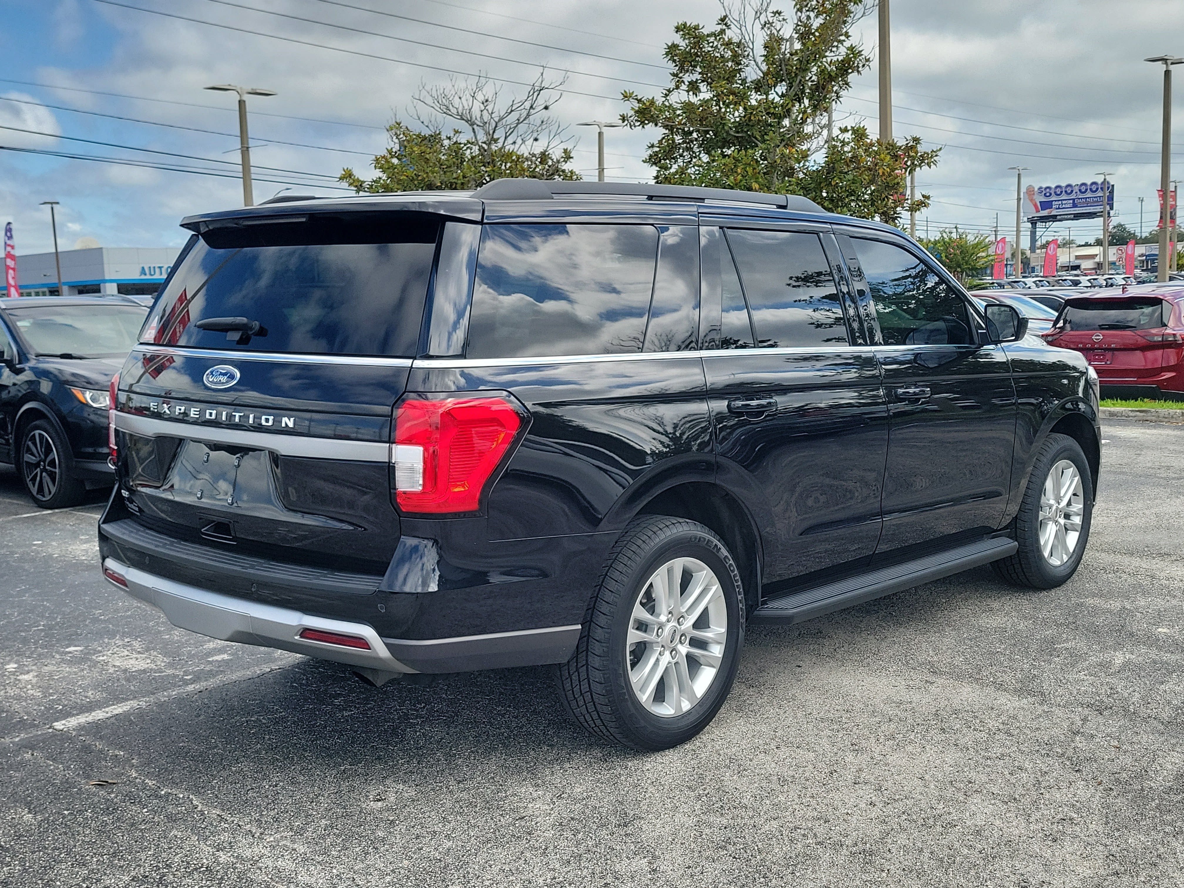2024 Ford Expedition XLT