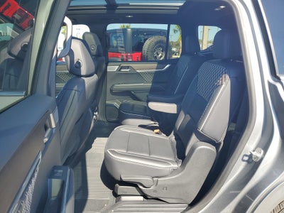 2024 GMC Acadia FWD Denali