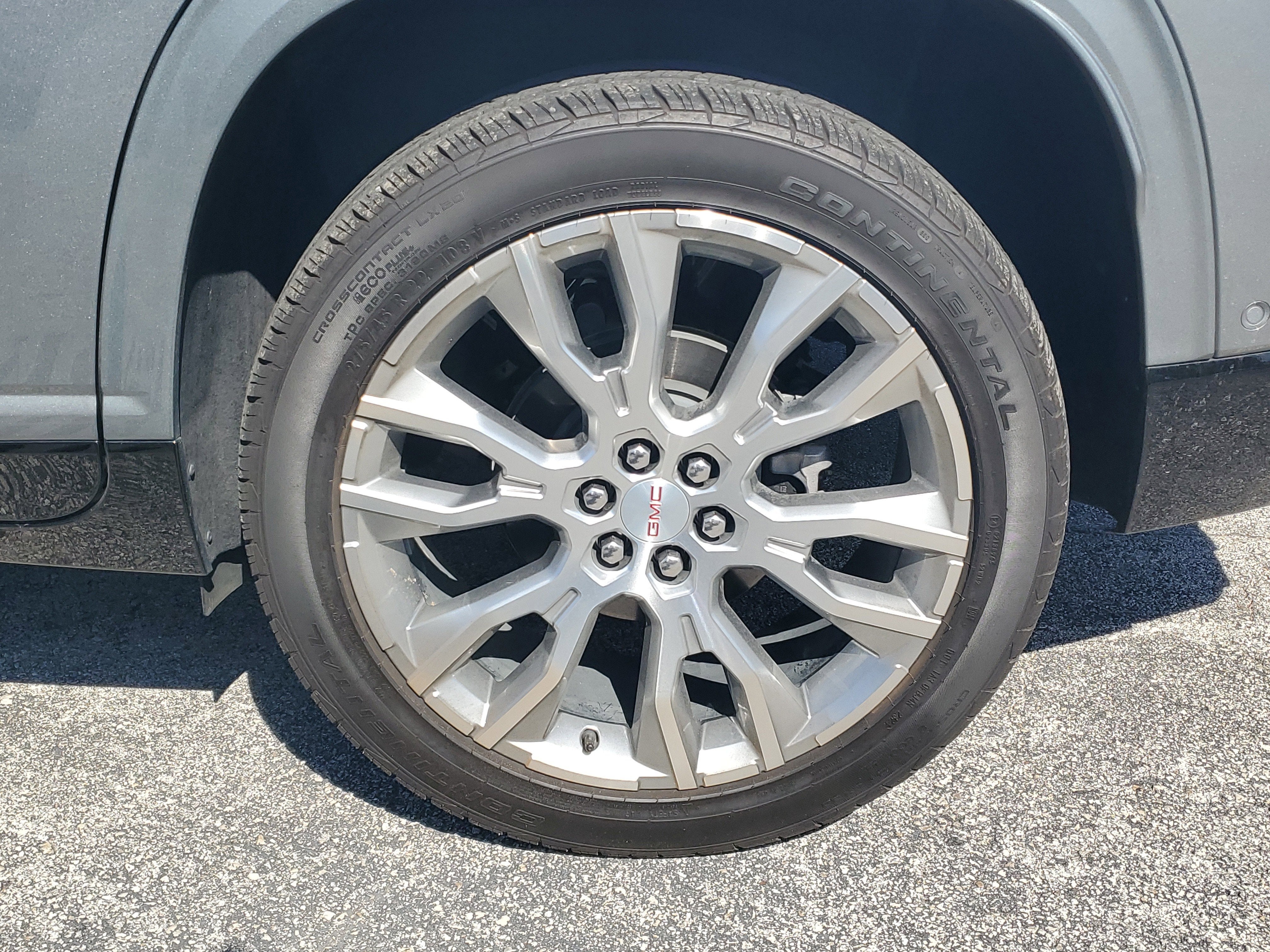 2024 GMC Acadia FWD Denali