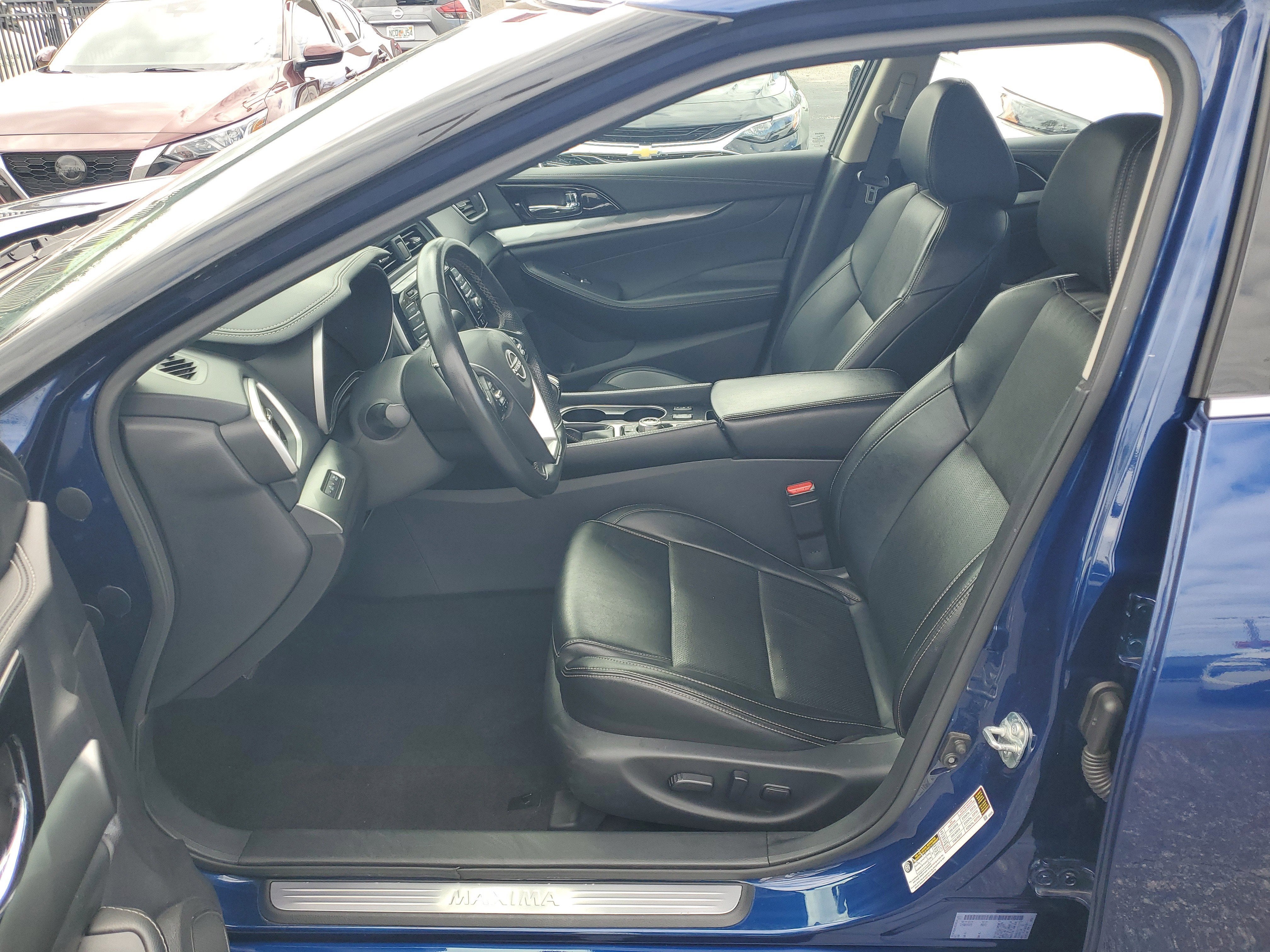 2023 Nissan Maxima SV