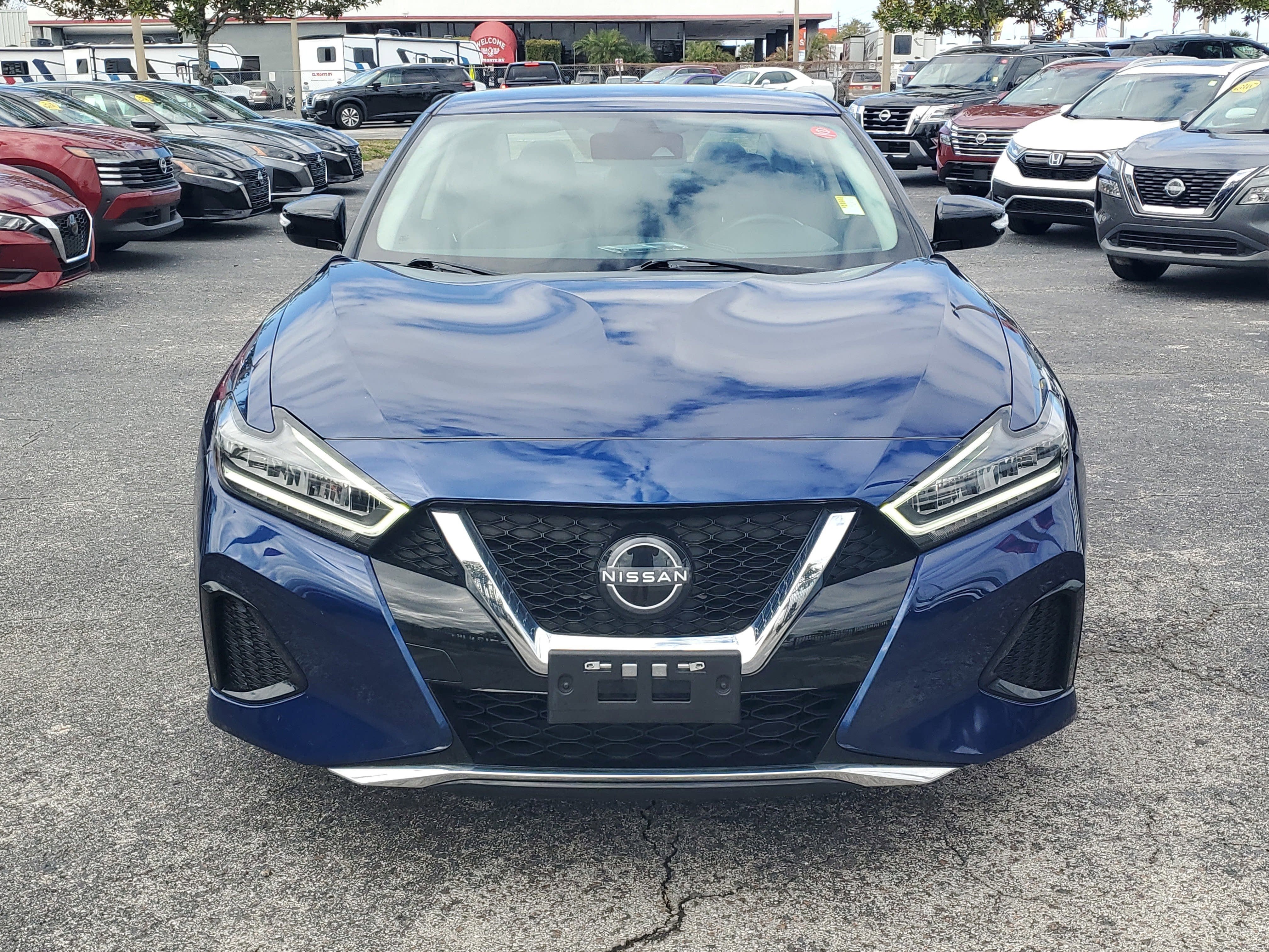 2023 Nissan Maxima SV