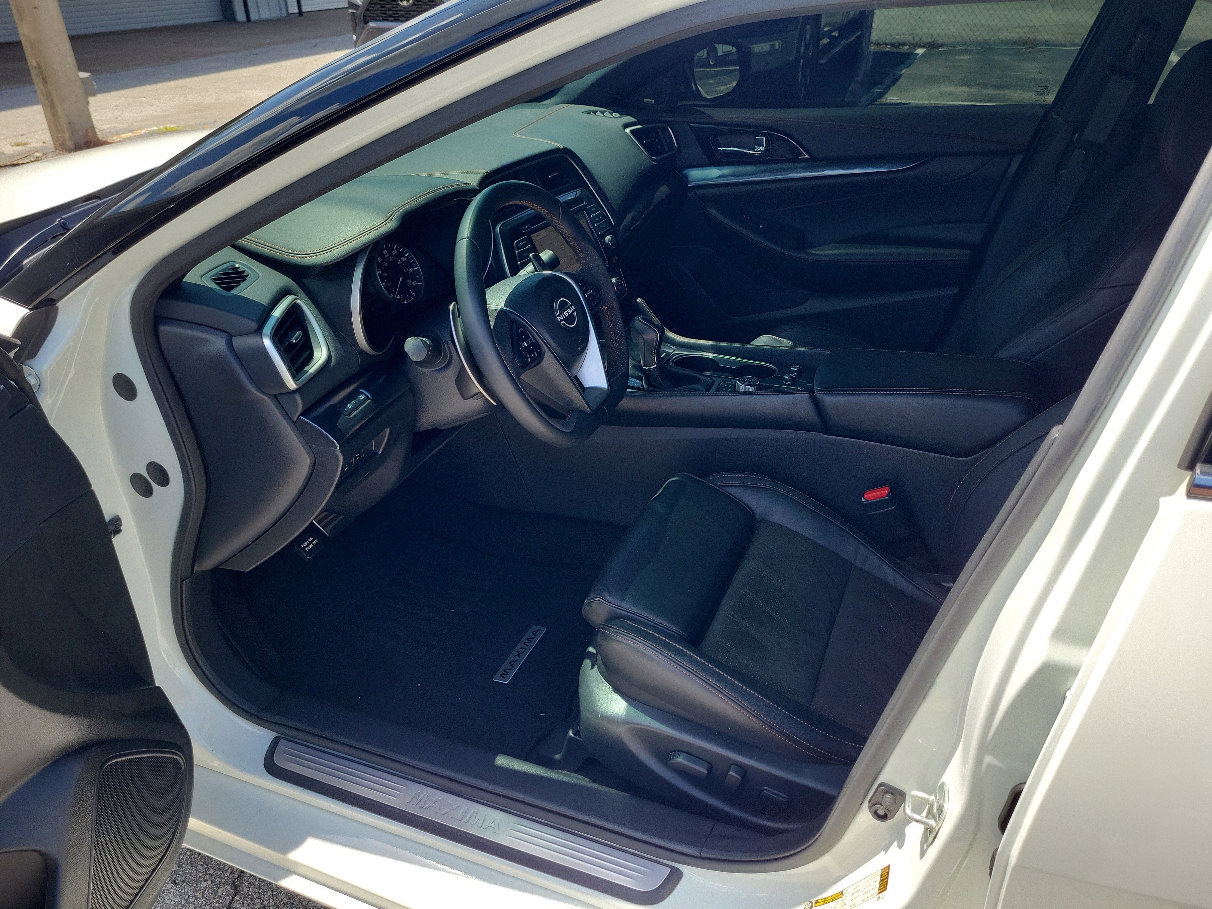 2023 Nissan Maxima SR