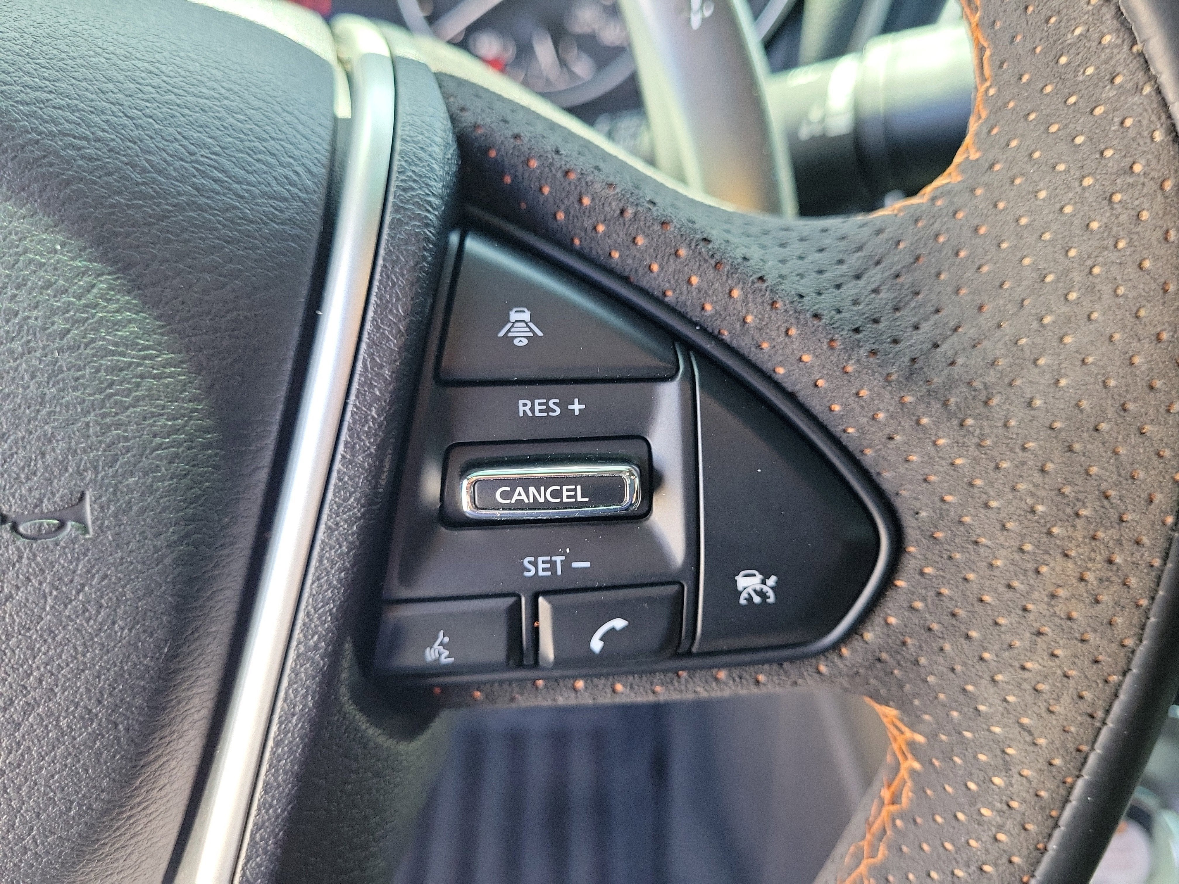 2023 Nissan Maxima SR