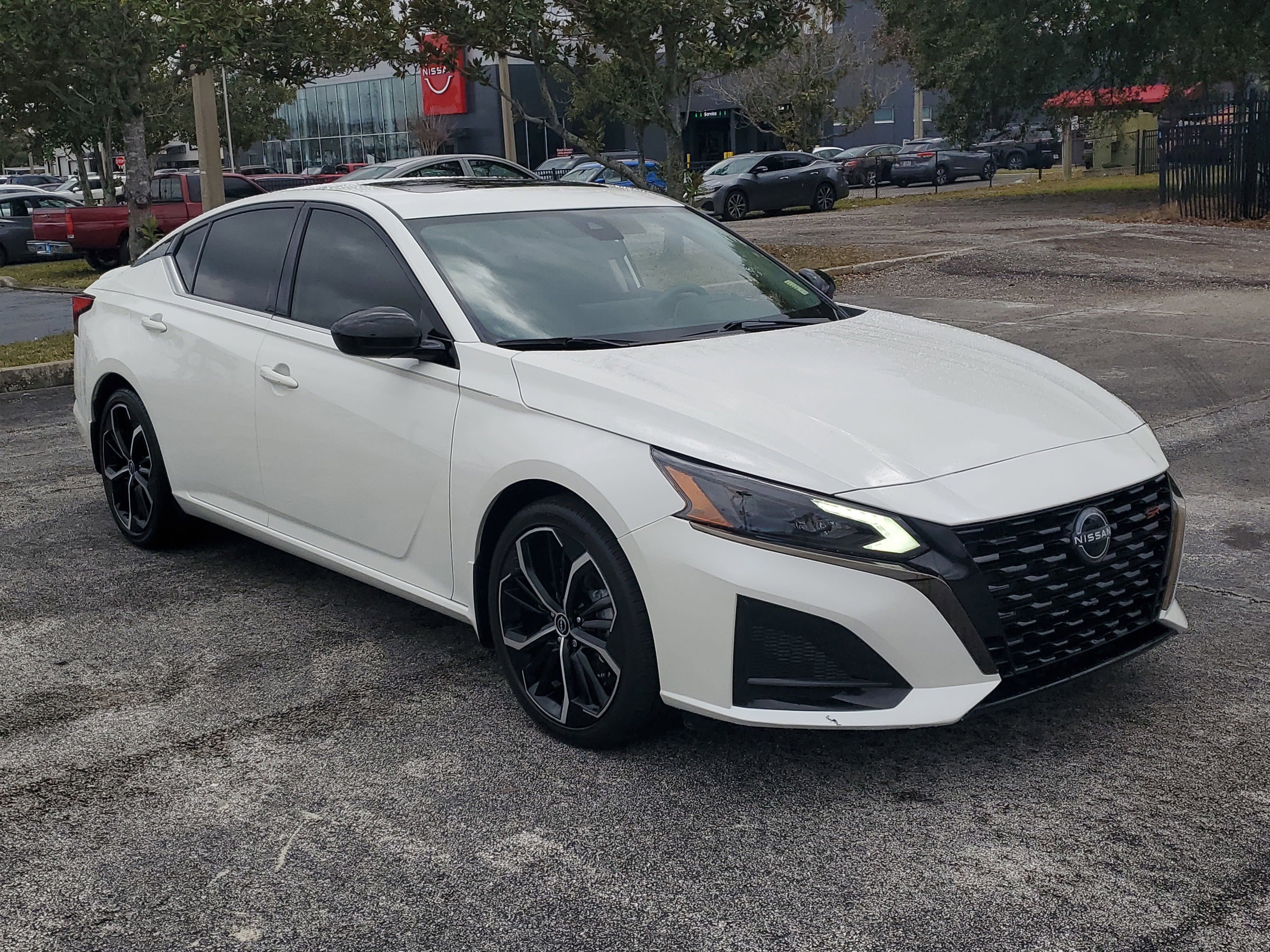 2023 Nissan Altima 2.5 SR