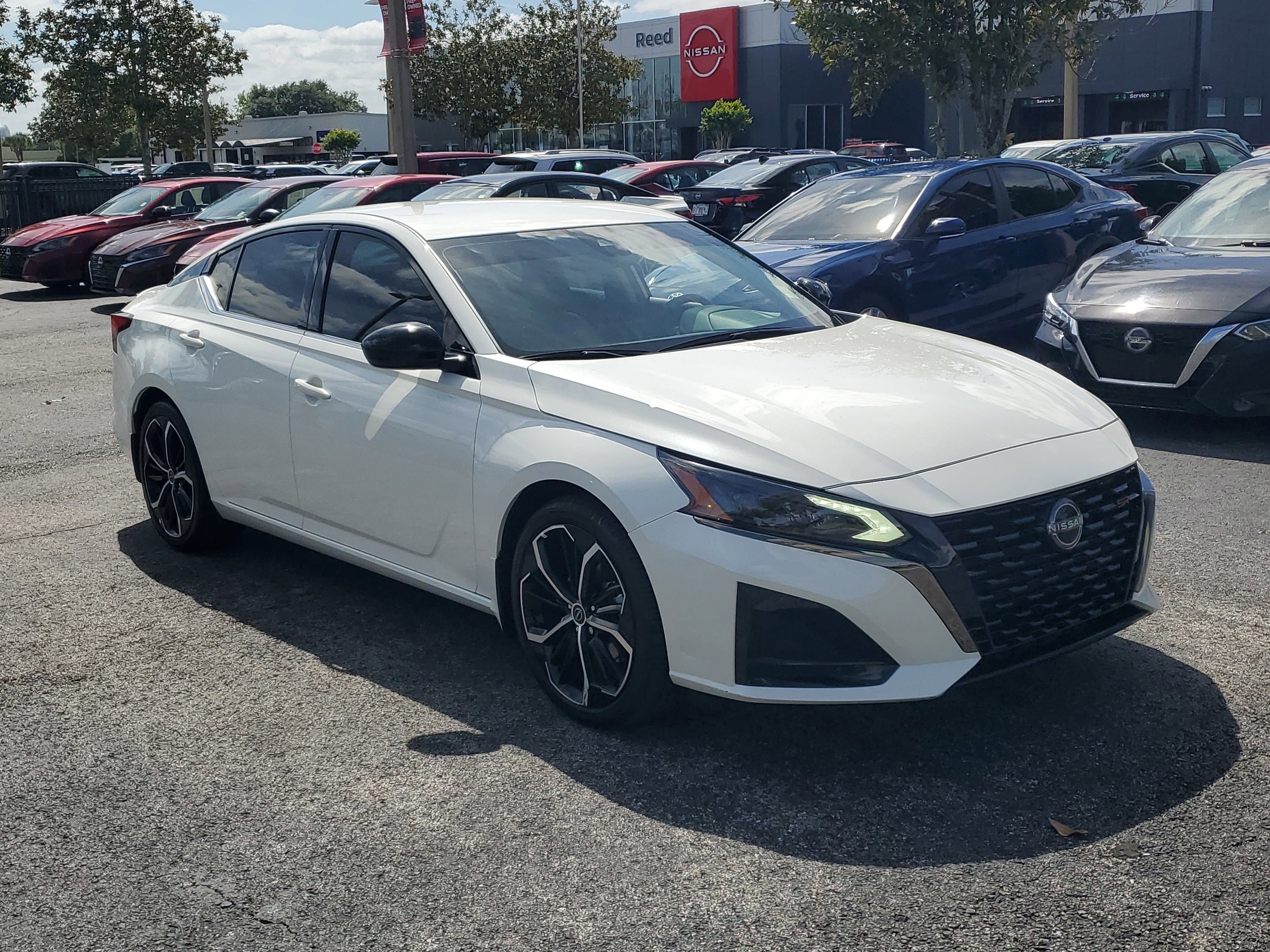 2023 Nissan Altima 2.5 SR