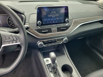 2025 Nissan Altima SV