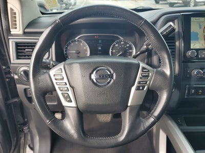 2022 Nissan Titan SV