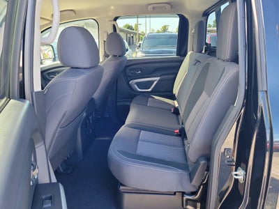 2023 Nissan Titan SV