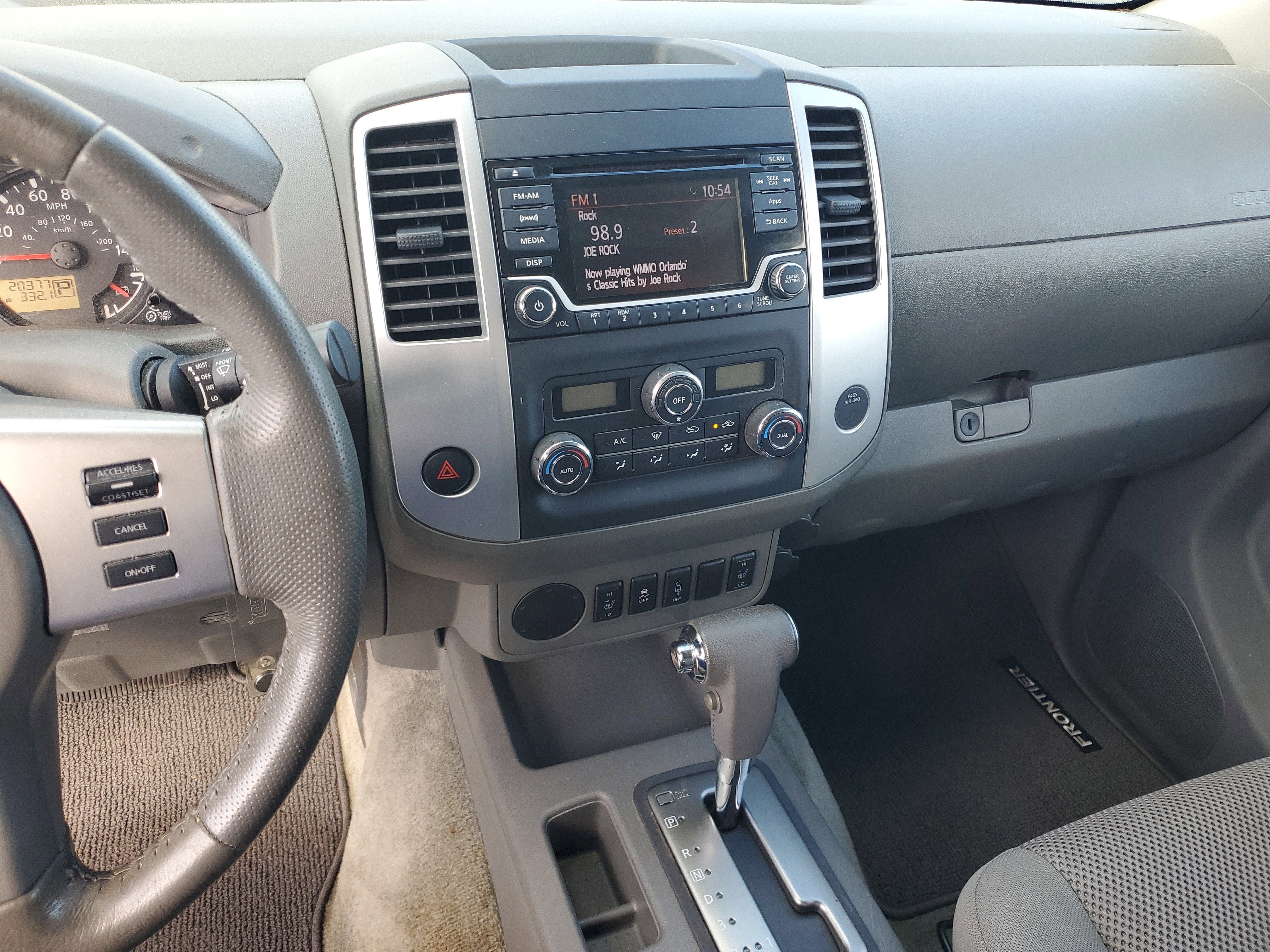 2016 Nissan Frontier SV