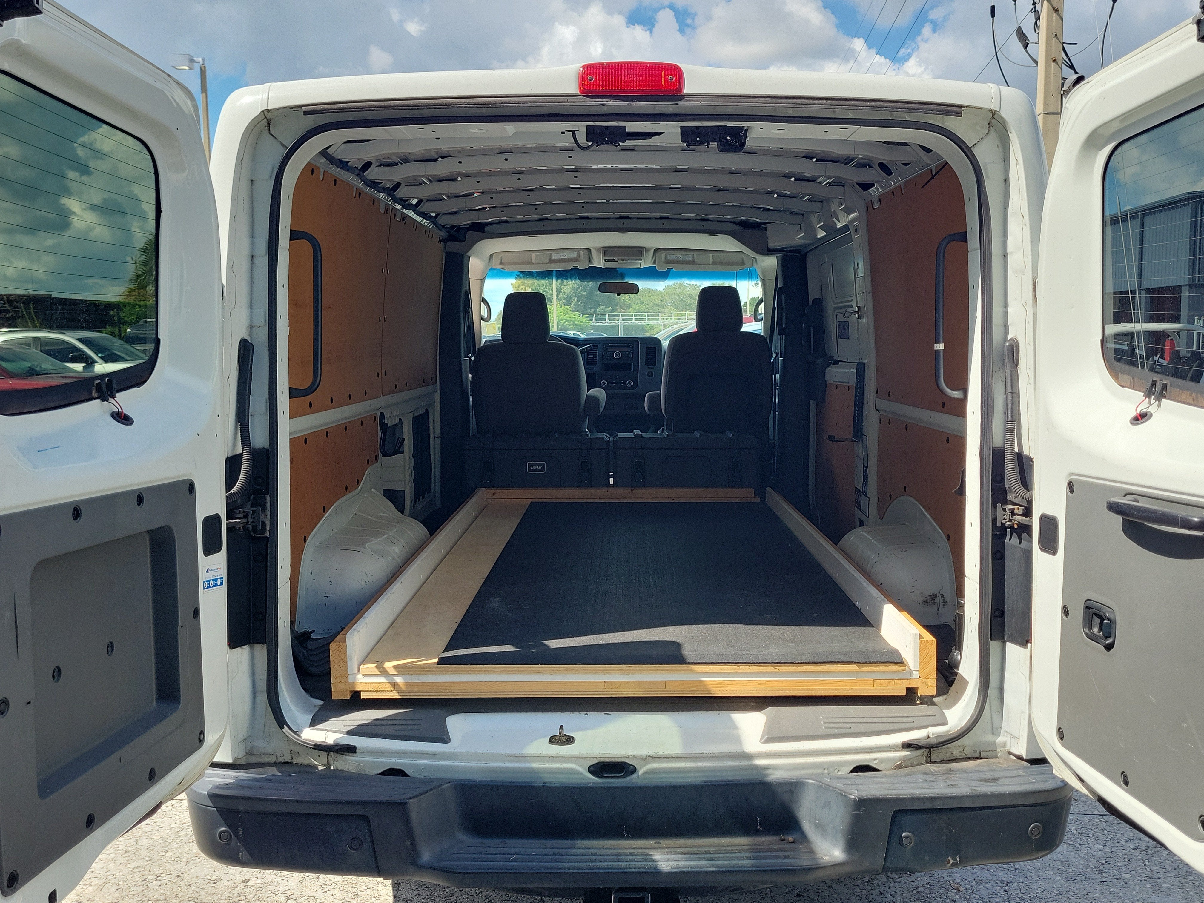 2017 Nissan NV Cargo SV