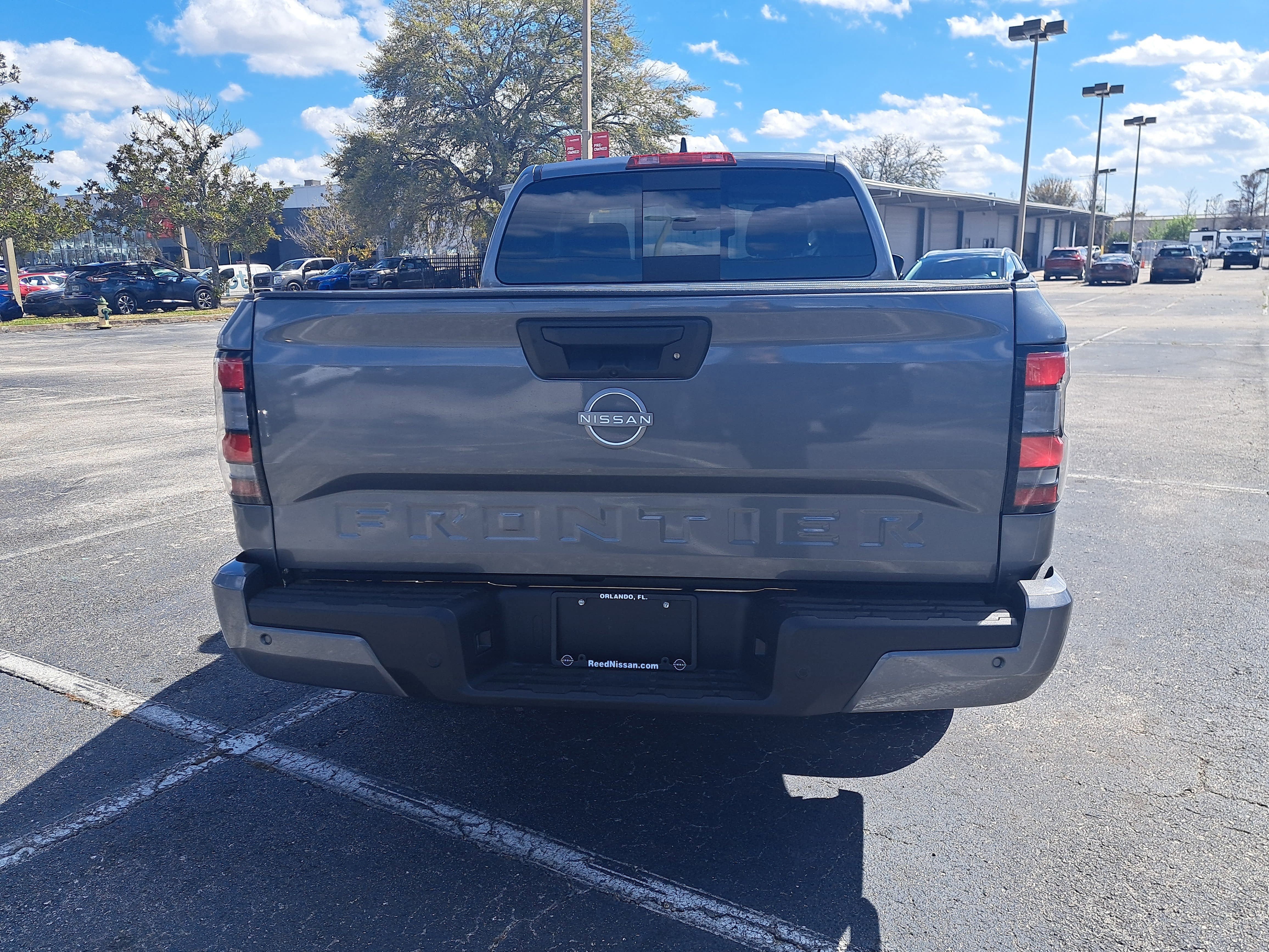 2025 Nissan Frontier SV