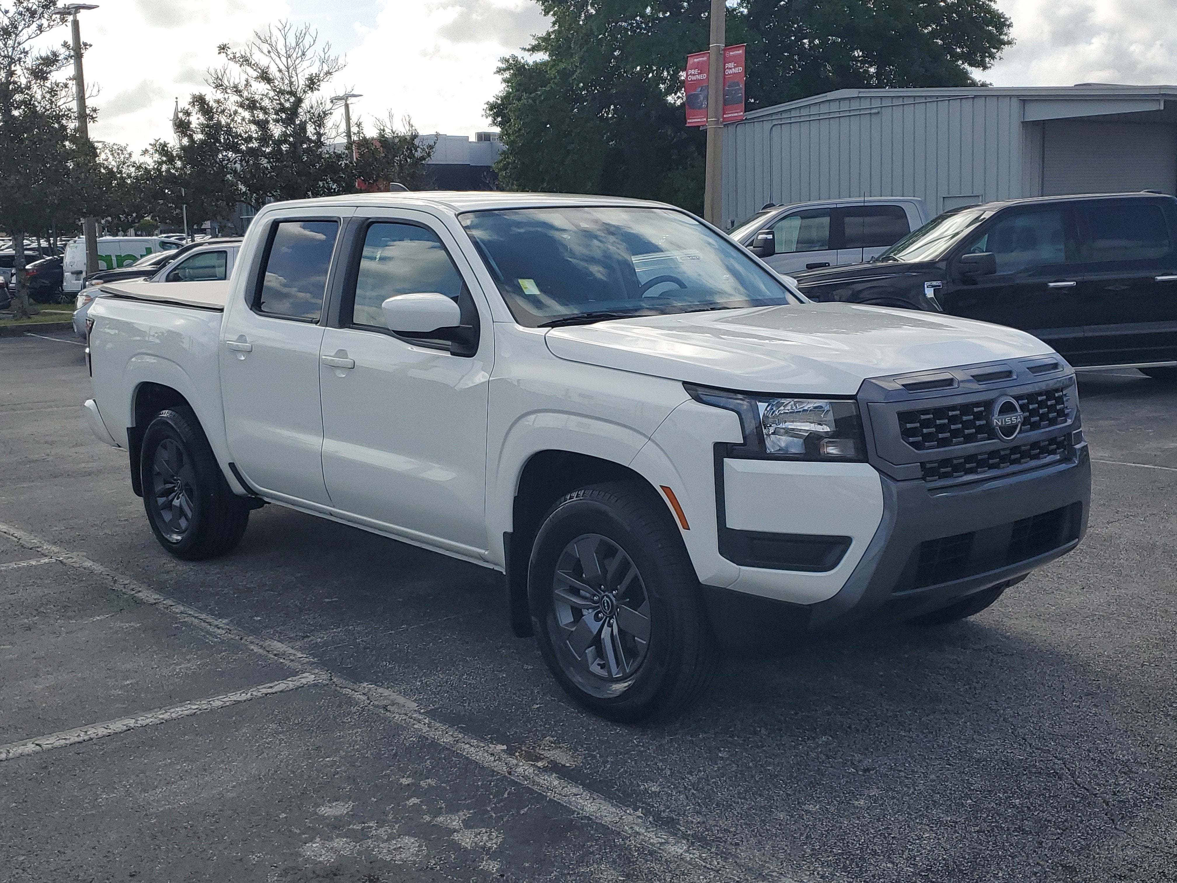 2025 Nissan Frontier SV