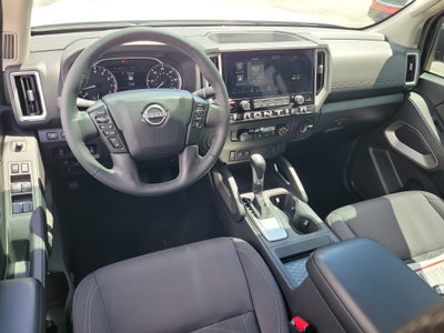 2025 Nissan Frontier SV