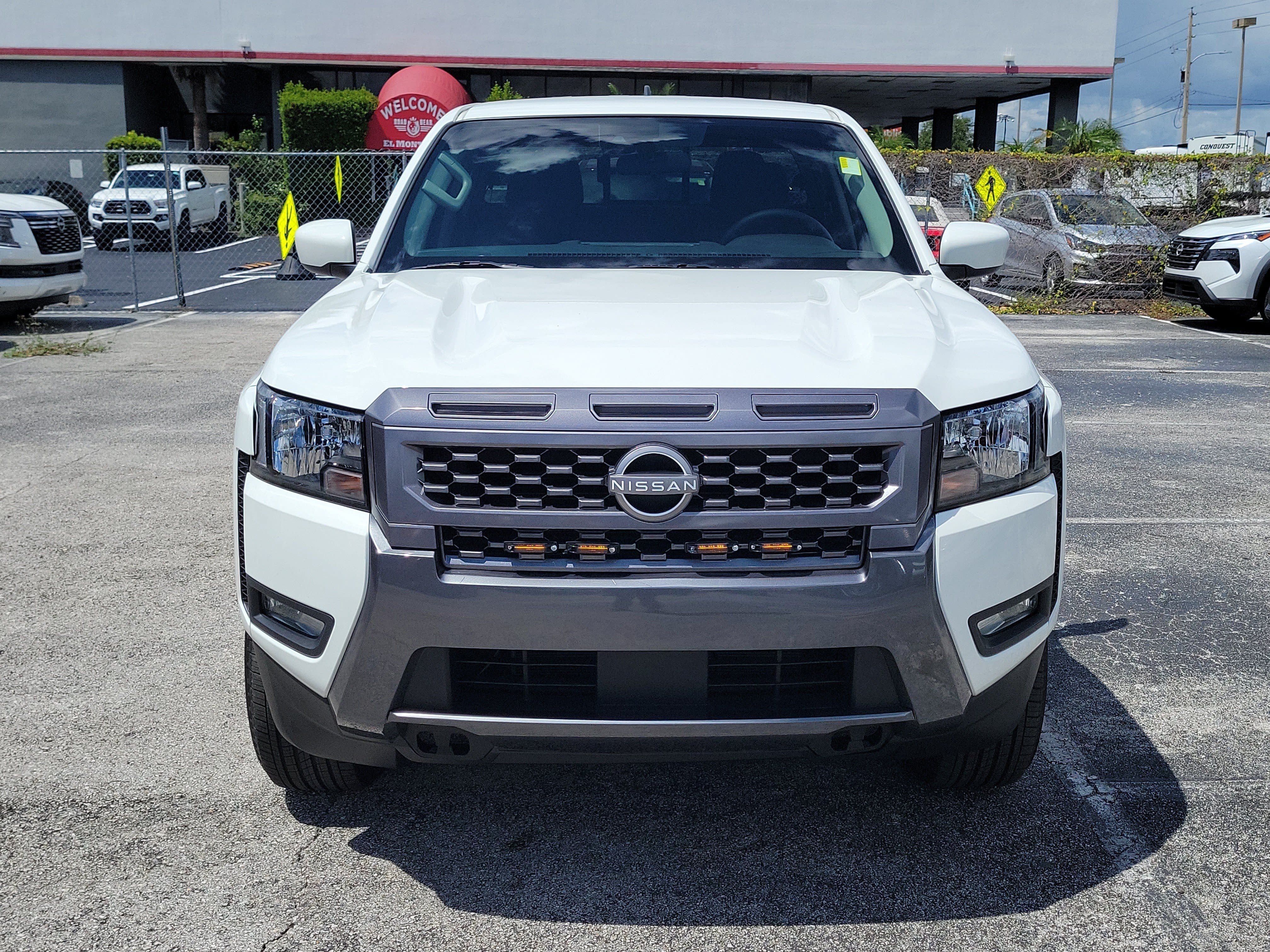 2025 Nissan Frontier SV