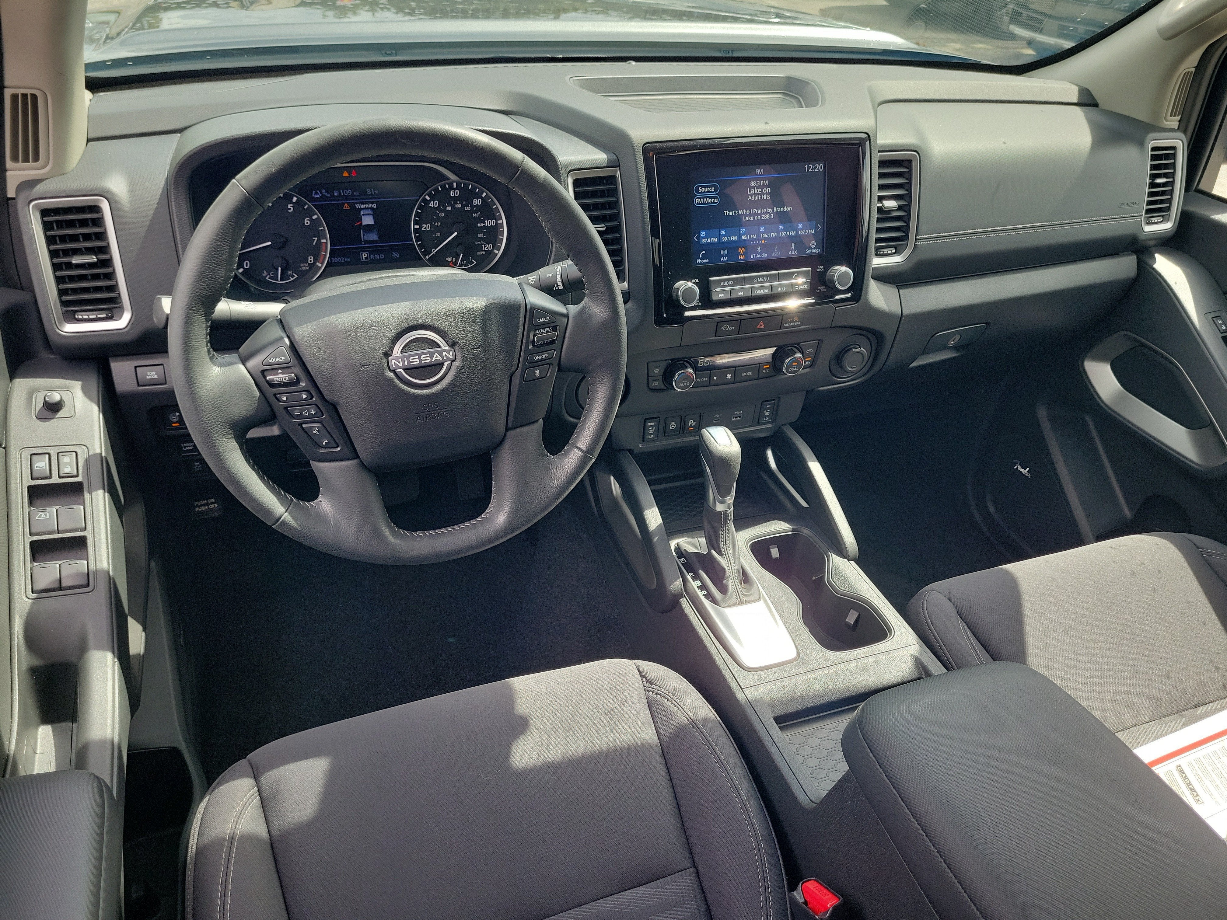 2024 Nissan Frontier SV