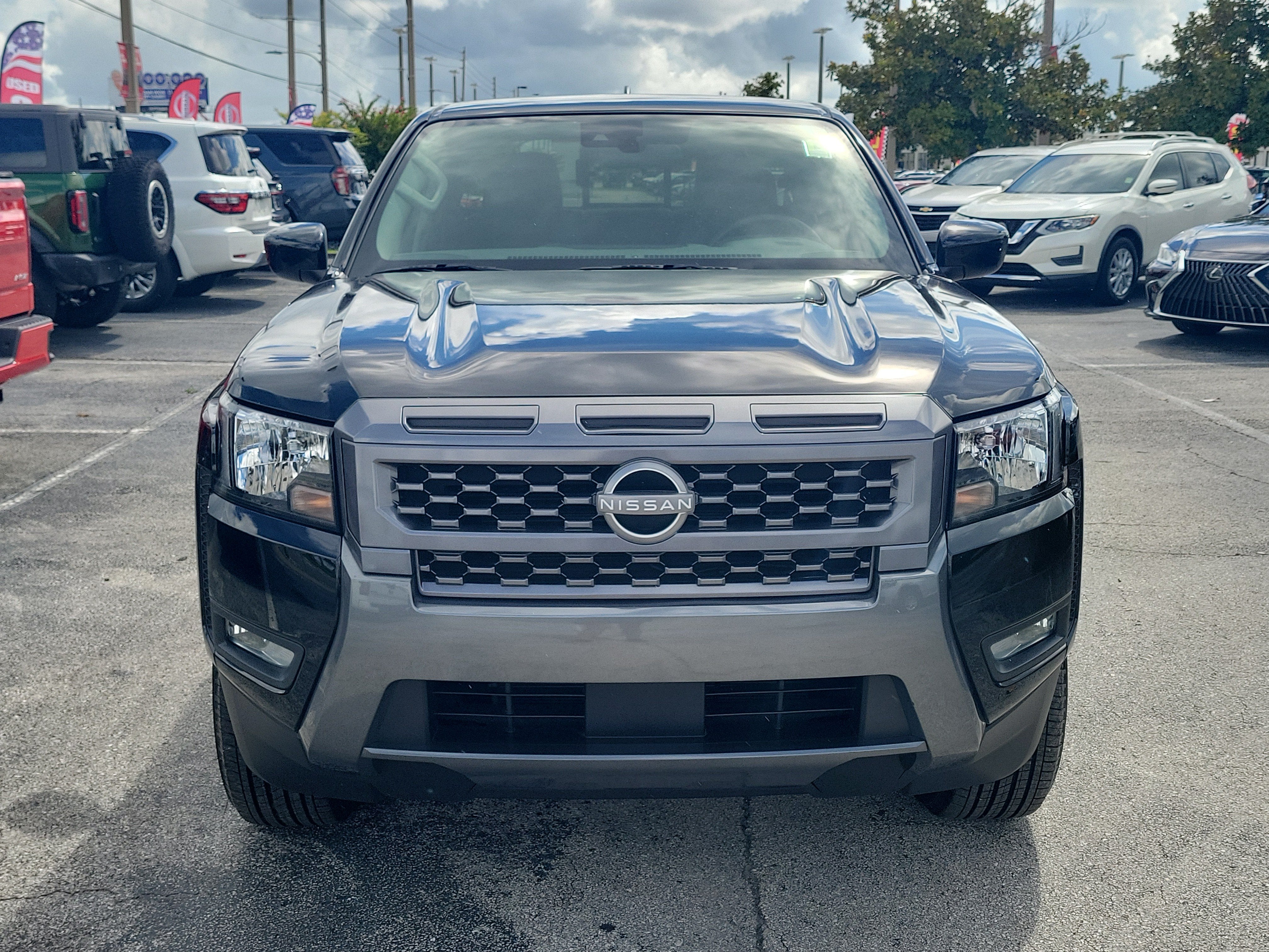 2025 Nissan Frontier SV