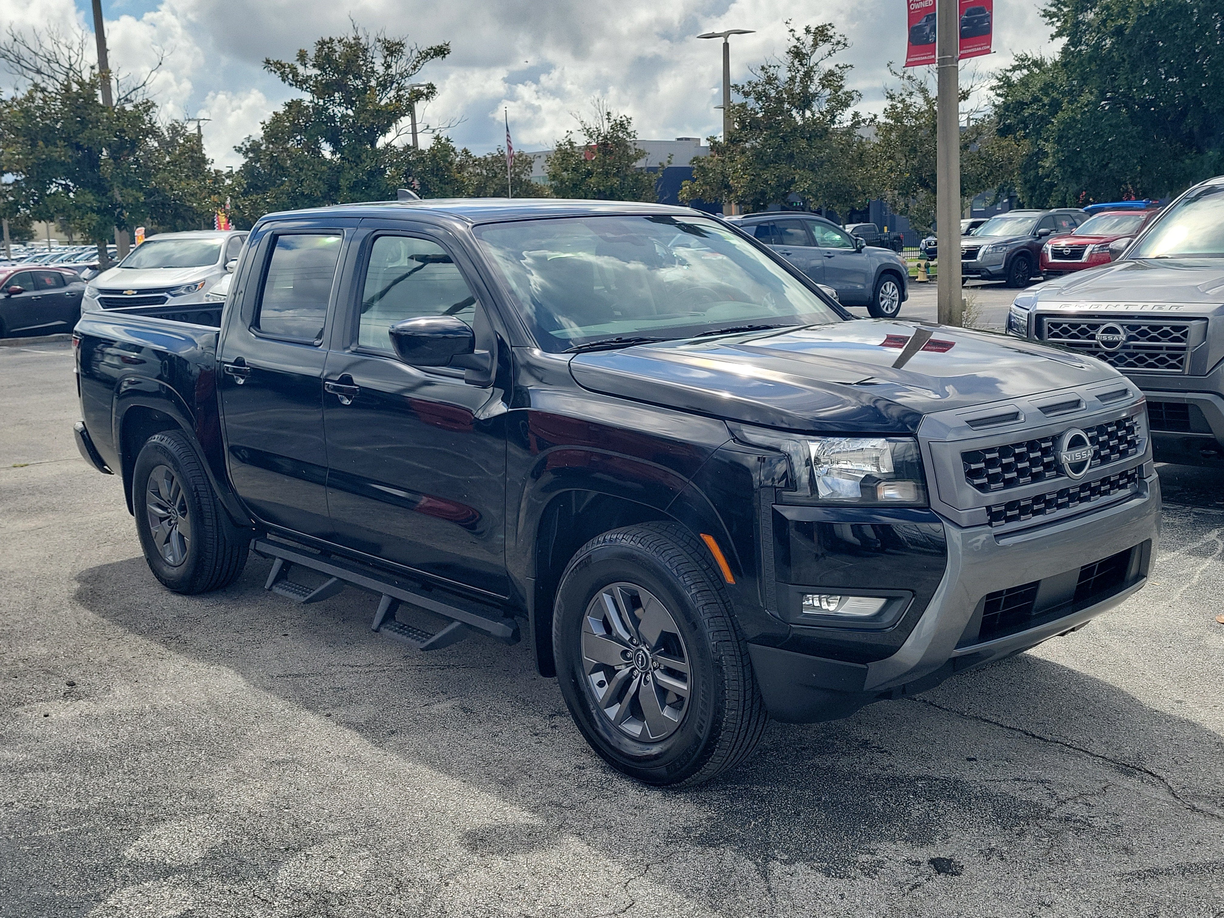 2025 Nissan Frontier SV