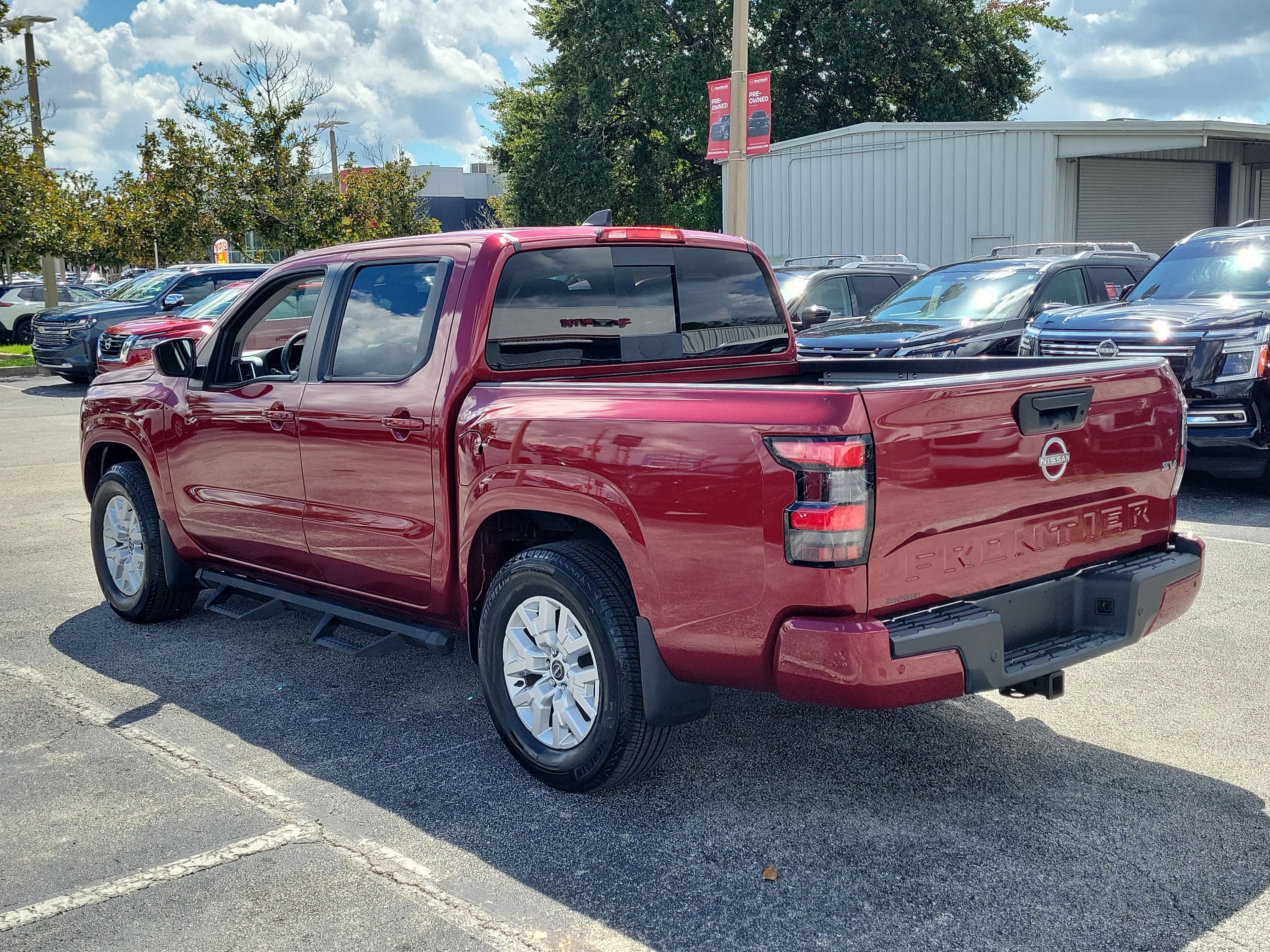 2024 Nissan Frontier SV