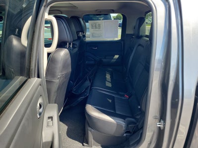 2024 Nissan Frontier SL