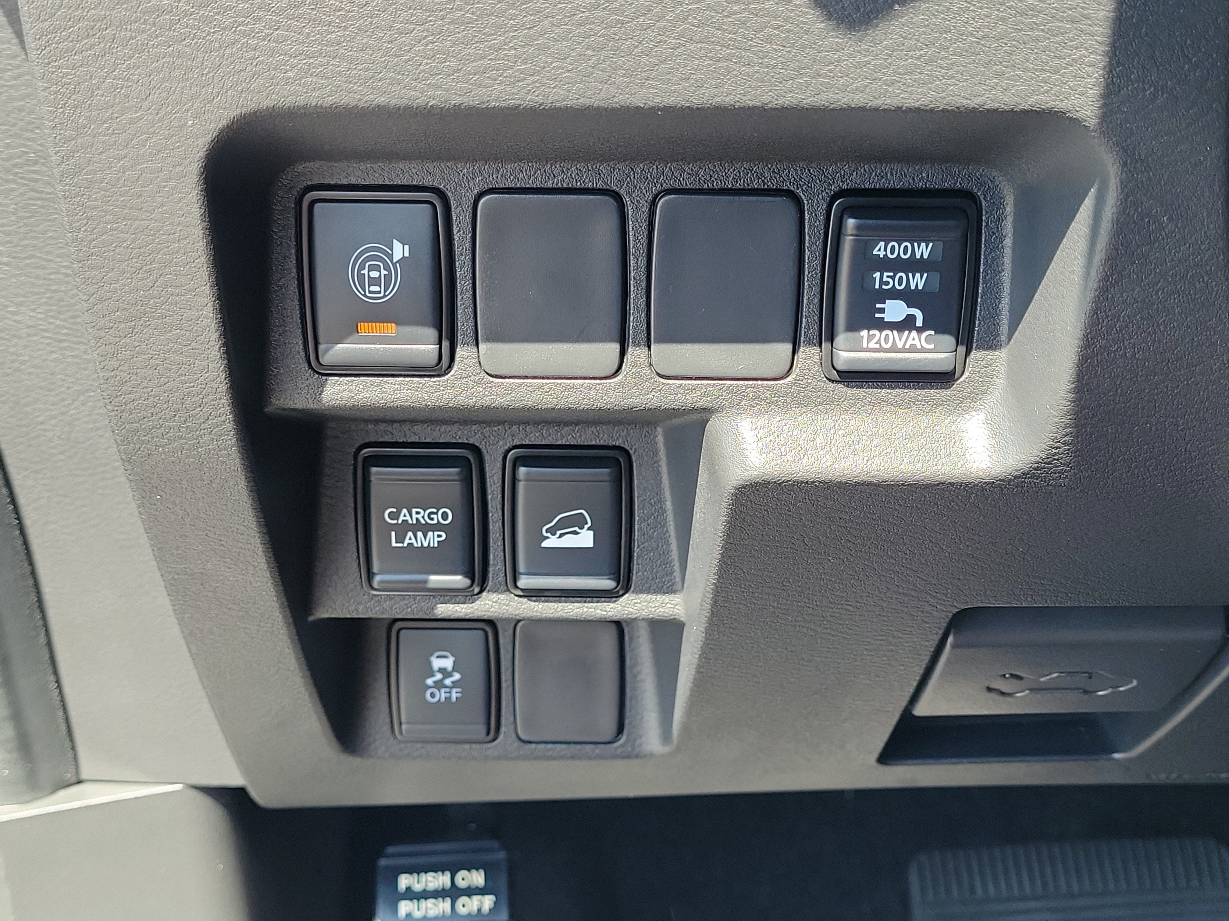 2024 Nissan Frontier SL