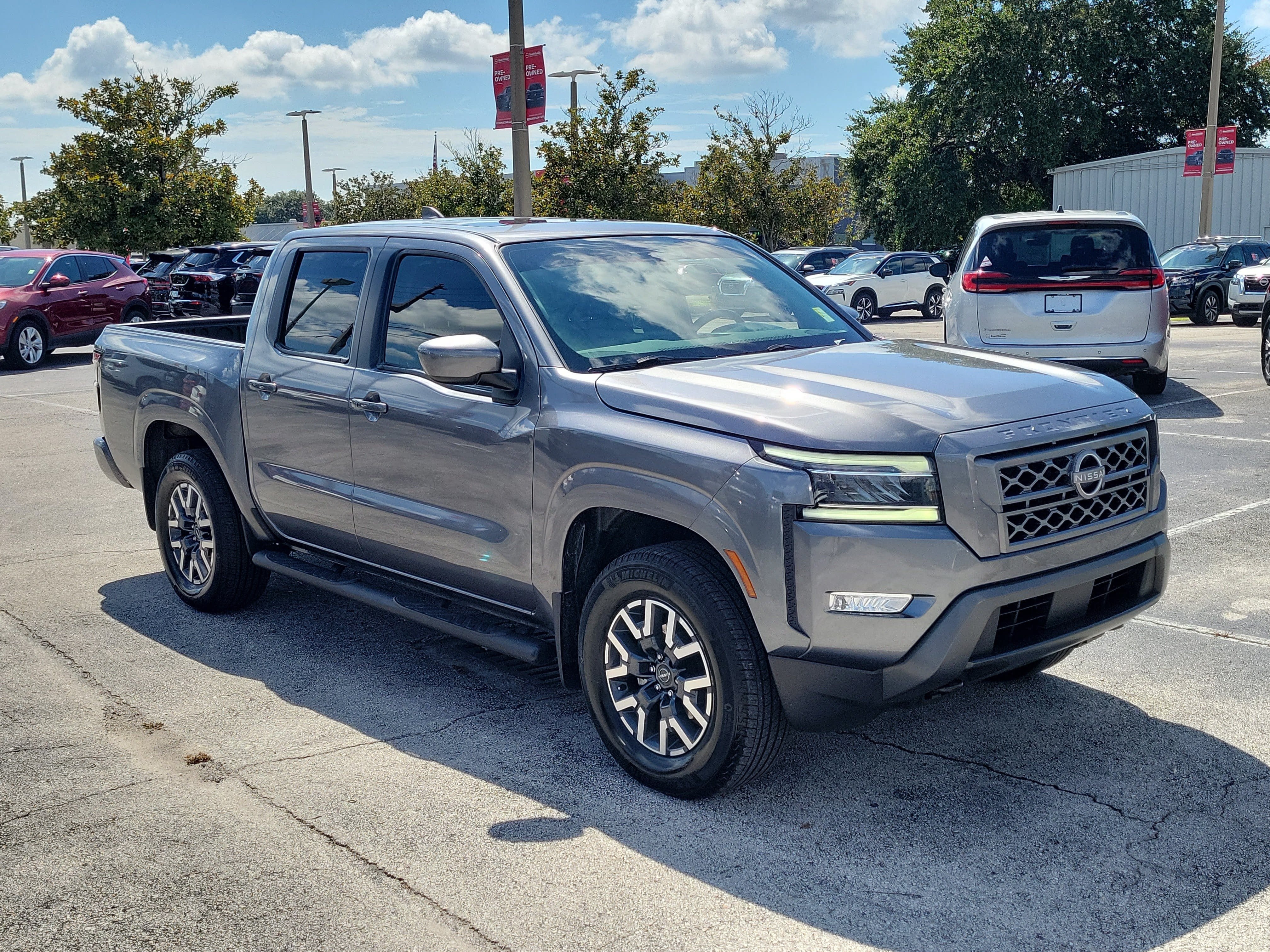 2024 Nissan Frontier SL
